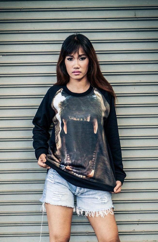 Bear Sweatshirt - Bear Mouth Oneck Longsleeved Sweater In Black.