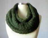 Crochet Cowl, Mohair yarn, Scarf Neck Warmer, green Handmade winter, fall women accessories, chunky infinity cowl