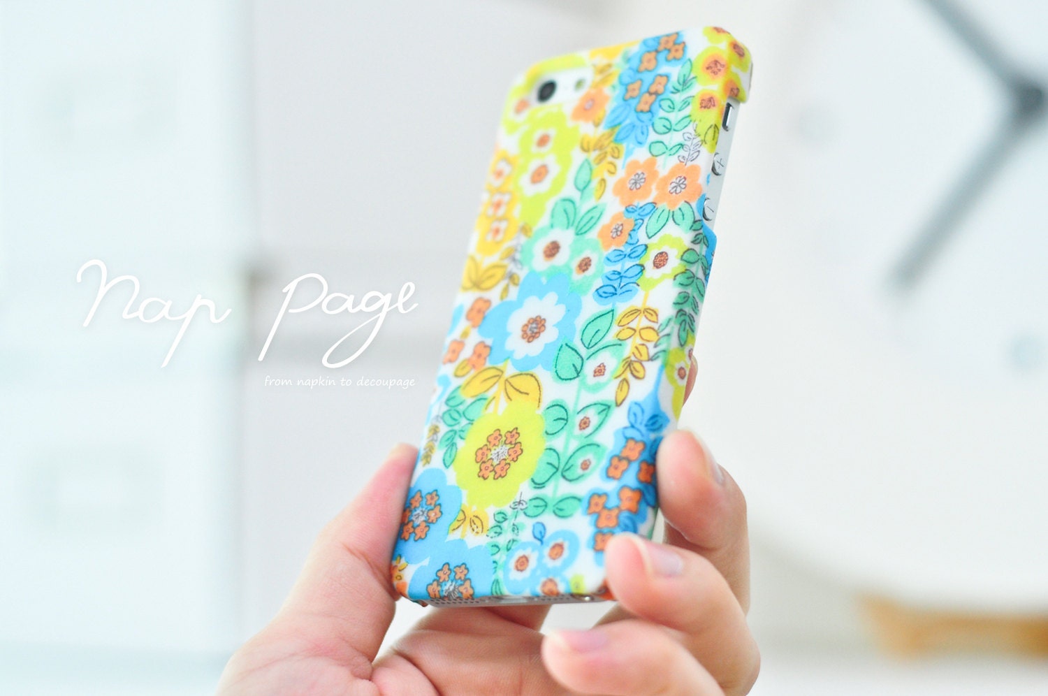 Apple iphone case for iphone iphone 5 iphone 4 iphone 4s iPhone 3Gs  : Abstract cute vintage blue and yellow floral pattern