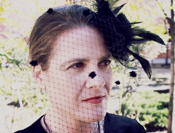 Black Flower Wild Feather Headdress With Birdcage Tulle Veil Wedding Hairpiece Fascinator Mini Hat - 1940s Inspired