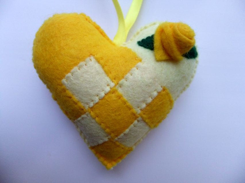 Felt Christmas Scandinavian Love Heart Swedish Norwegian Danish Check Christmas Wedding hanging ornament decoration Yellow Pastel Lemon
