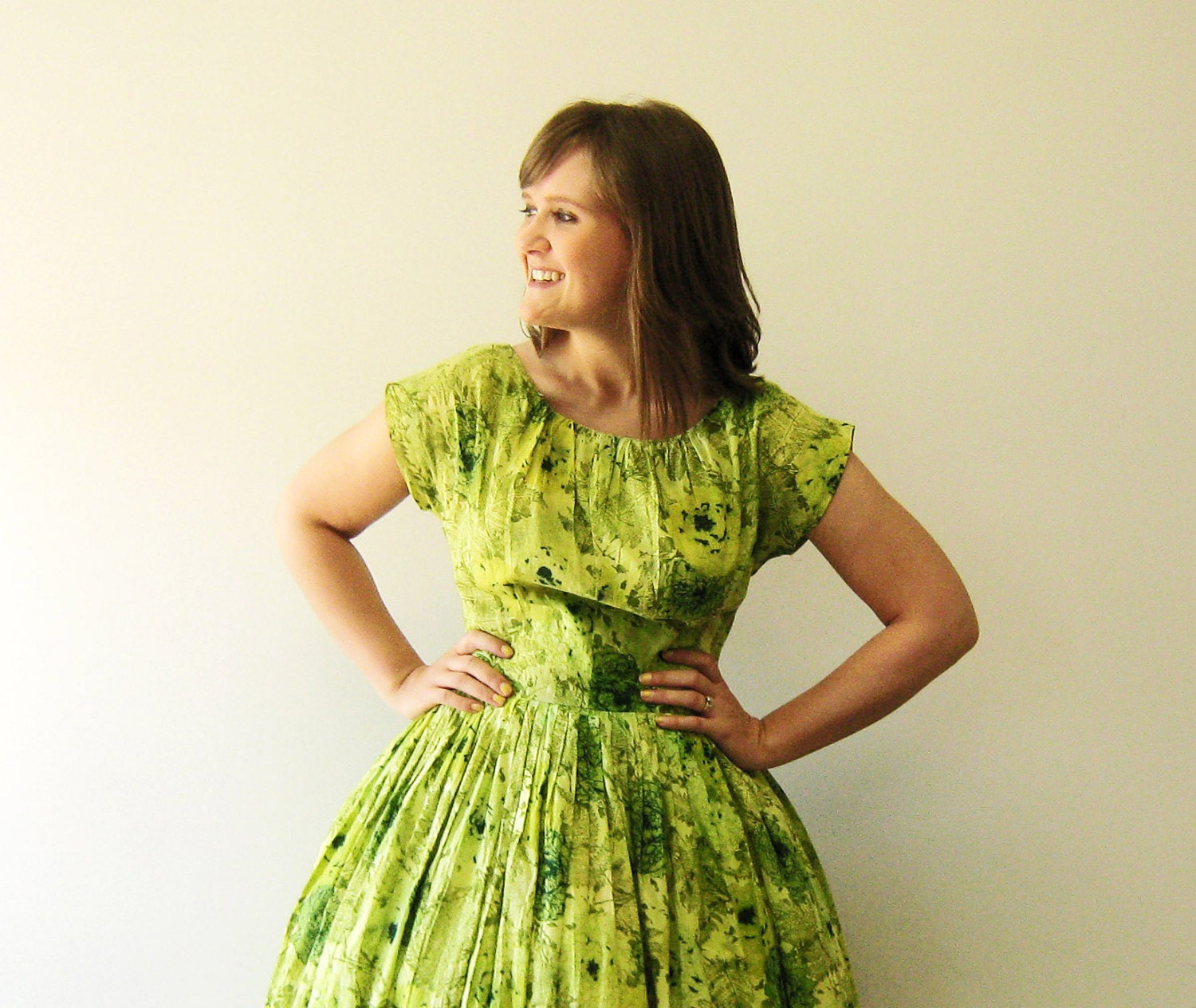 1950s Green Poppy Print Dress / 50s Cotton Sundress / Shades of Green / Green Floral Print /  Size Small