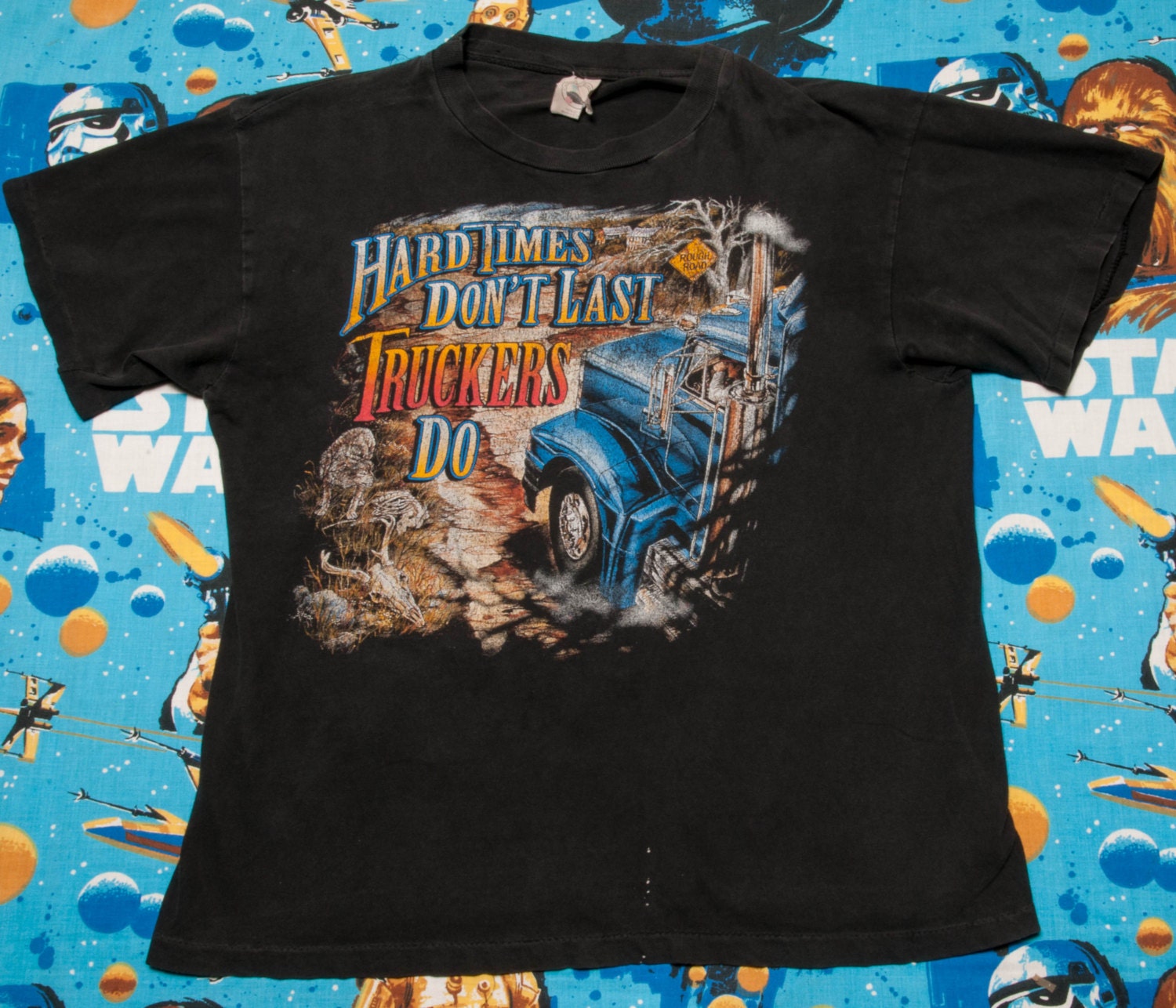 IOWA 80 TRUCKER Size: L "Hard TImes Don't Last, Truckers Do" T-Shirt