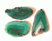 emerald green agate slice - not drilled