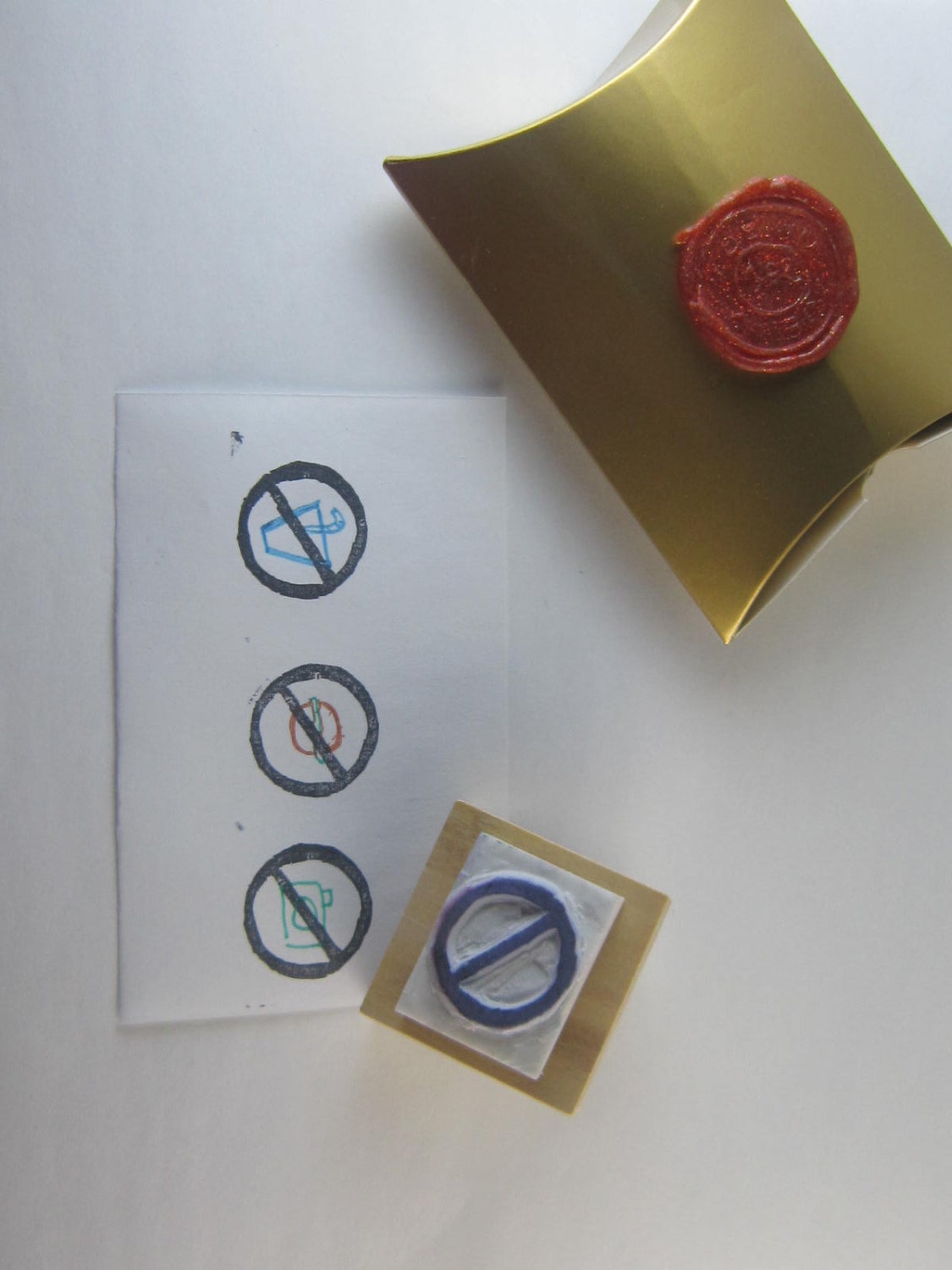 Stop sign-Customize / Personalized stamp, Creative/ Fun Stamp, Colorful/ Illustration Stamp, Rubber Stamp, Handcarved Stamp