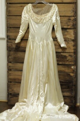 vintage-1930-1940-lord-and-taylor-wedding-gown-by-2bevintage