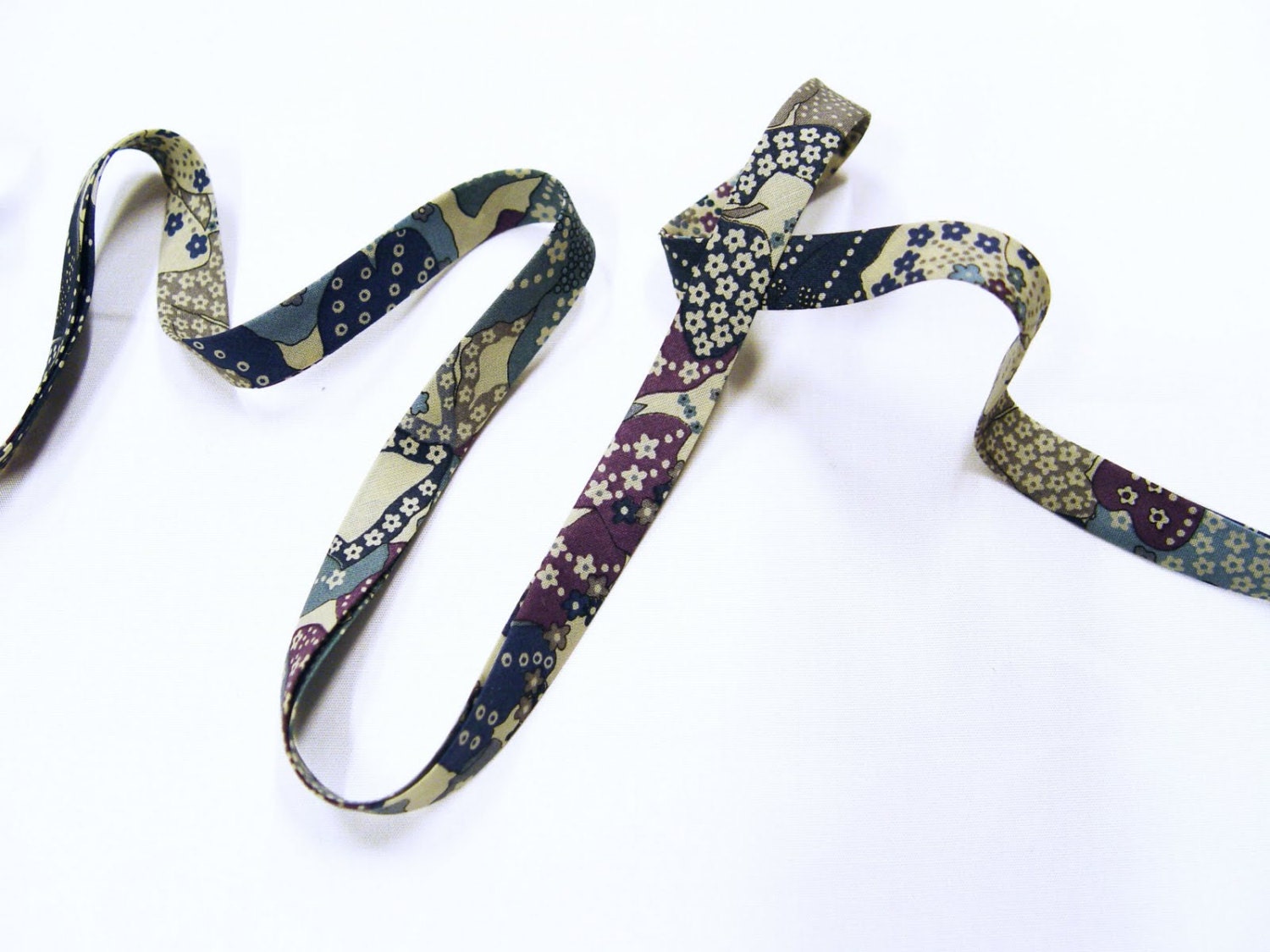 Liberty of London bias tape Mauvey B - 1 meter