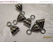 25% OFF Pendant Bails, Gunmetal-Plated Brass, Double-sided Ribbed Finish with a Closed Loop - 11mm x 10mm, 5 Bails per pkg.
