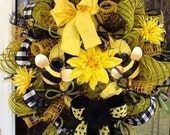 Beeutiful Mesh Wreath