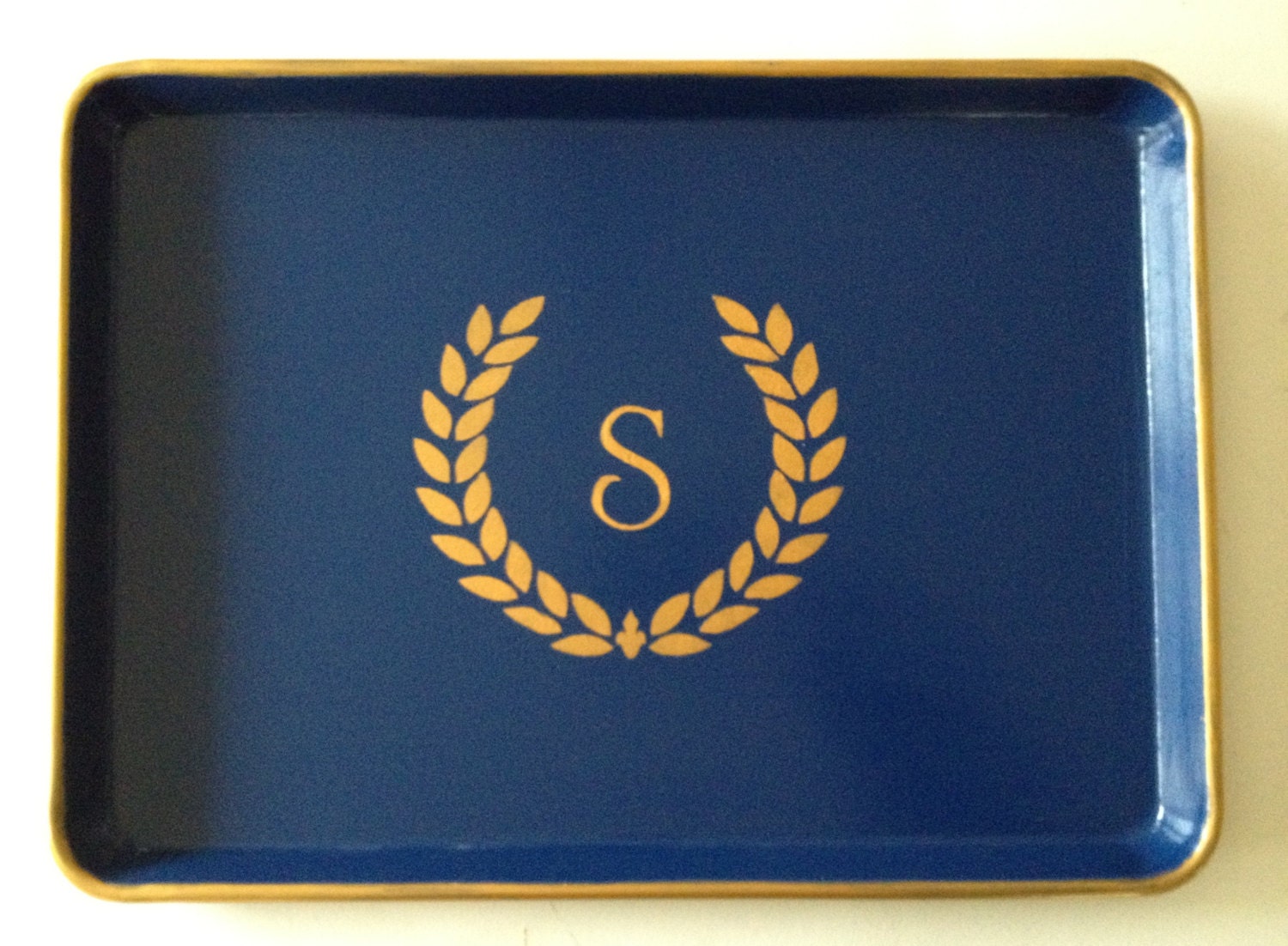 L gold laurel wreath monogram  navy tray