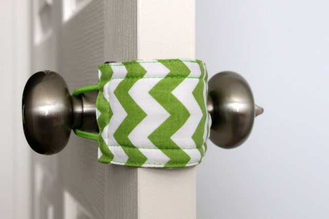 Latchy Catchy in Green Chevron Dot -Reversible (Patents Pending)