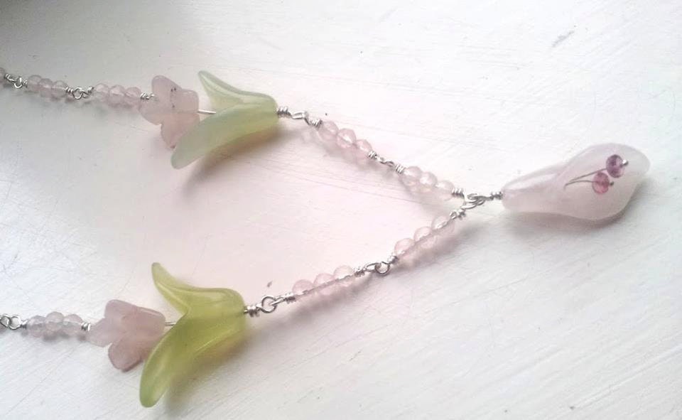 Beautiful Gemstone Flower Necklace