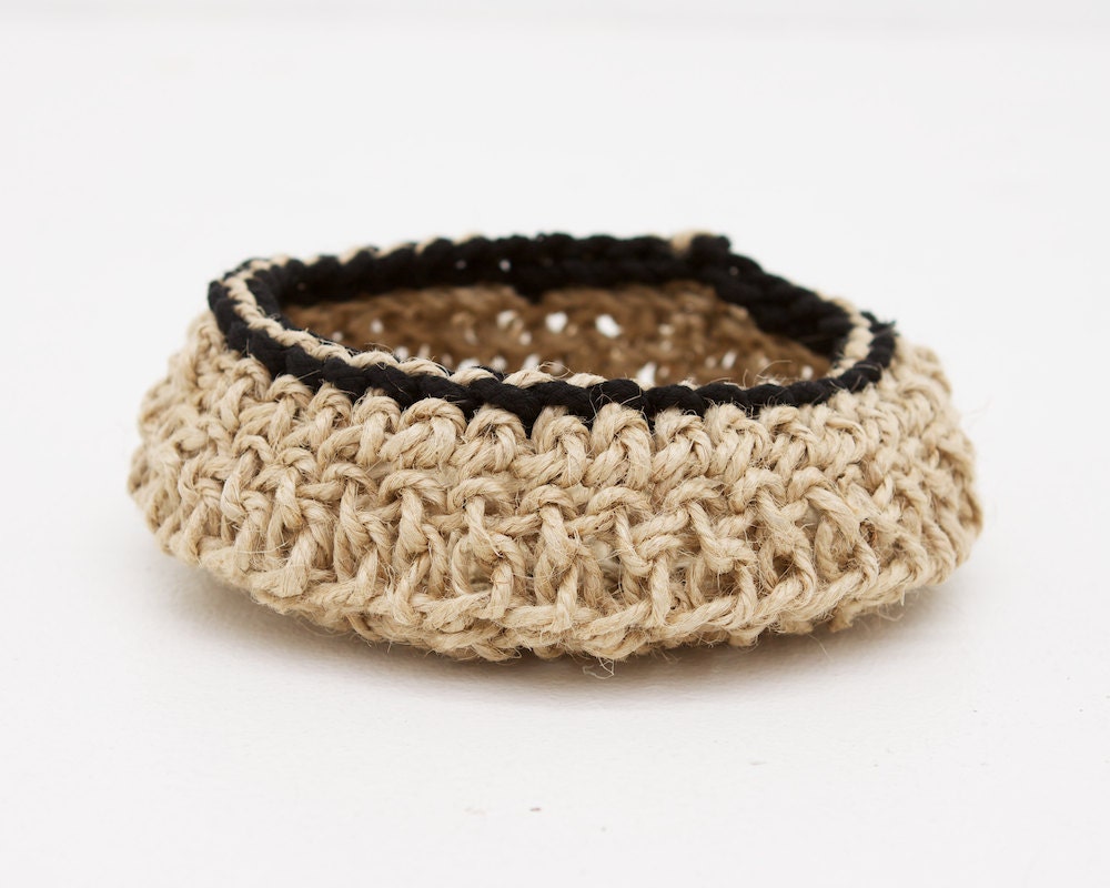 Chunky crocheted basket vessel in 3 ply thick natural jute with coloured detail trim - medium