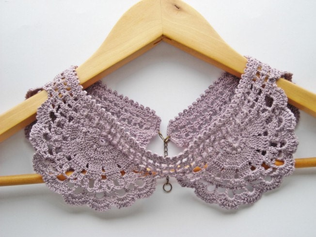 Crochet collar, lilac lace, lavender, cotton, handmade, crocheted necklace, finished product, Peter Pan