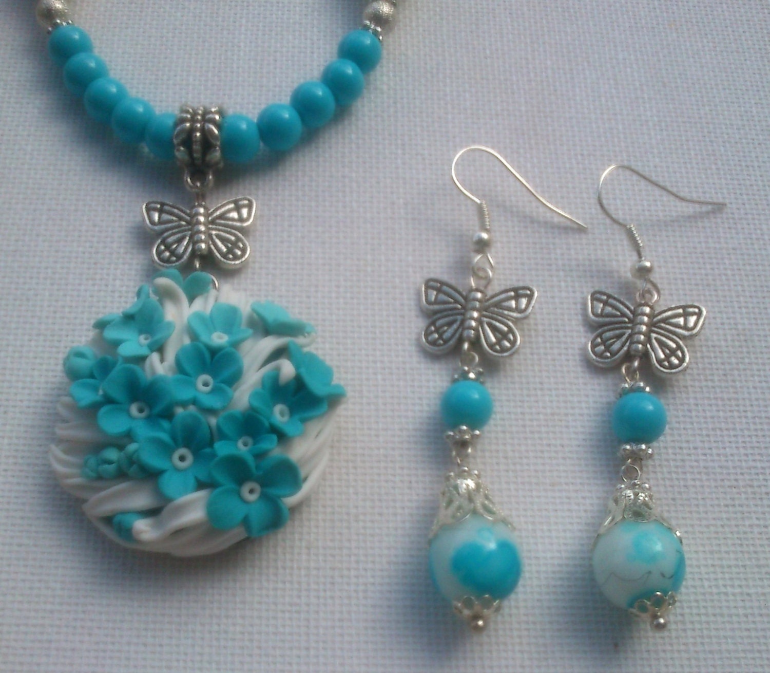 Handmade turquoise jewelry - Polymer necklace and earrings - Flower jewelry