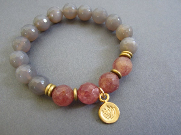 Lotus Bracelet, Lotus charm stretch bracelet, meditation jewelry, Two tone bracelet, Stretch Bracelet.