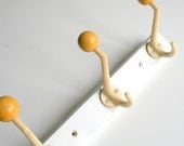 White and yellow 3 ball coat hook/rack mid century Germany