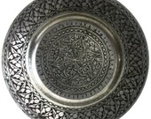 Vintage etched copper wall hanging plate 11'' TIN wash silvertone handmade etching Rustic CENTERPIECE fruit bowl GEOMETRIC folk art tinware