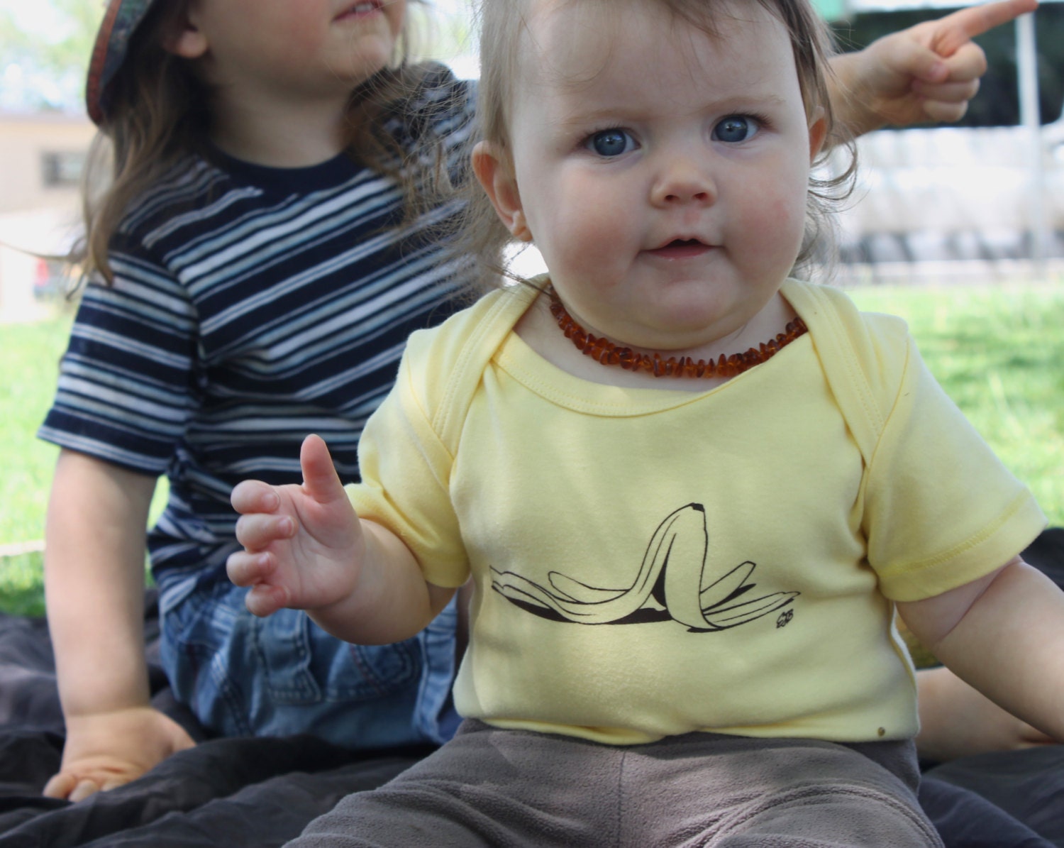Whoops banana bodysuit, 100% organic cotton