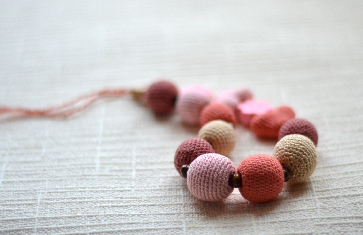 Nursing Necklace / Teething Necklace - natural pastel, hearts, pink, beige - Mothers day - Pastel jewelry - Baby shower gift - EjaEjovna