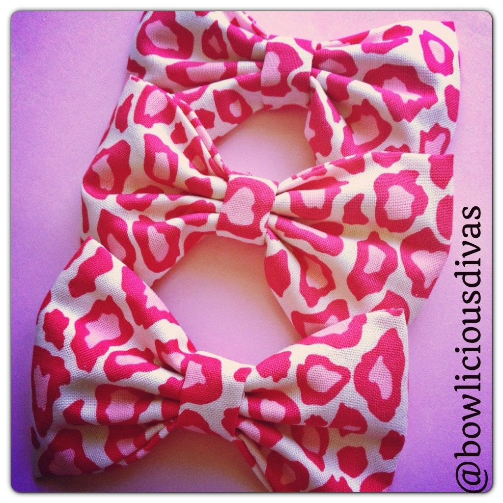 Vintage Retro Pink white cheetah  print handmade fabric bow tie or hair bow