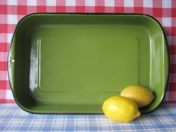 Vintage Enamel Pan Green Lasagna Pan Rectangular by LucyBettyNJune