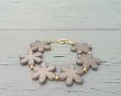 Pastel Purple/Grey and Gold Beaded Flower Bracelet
