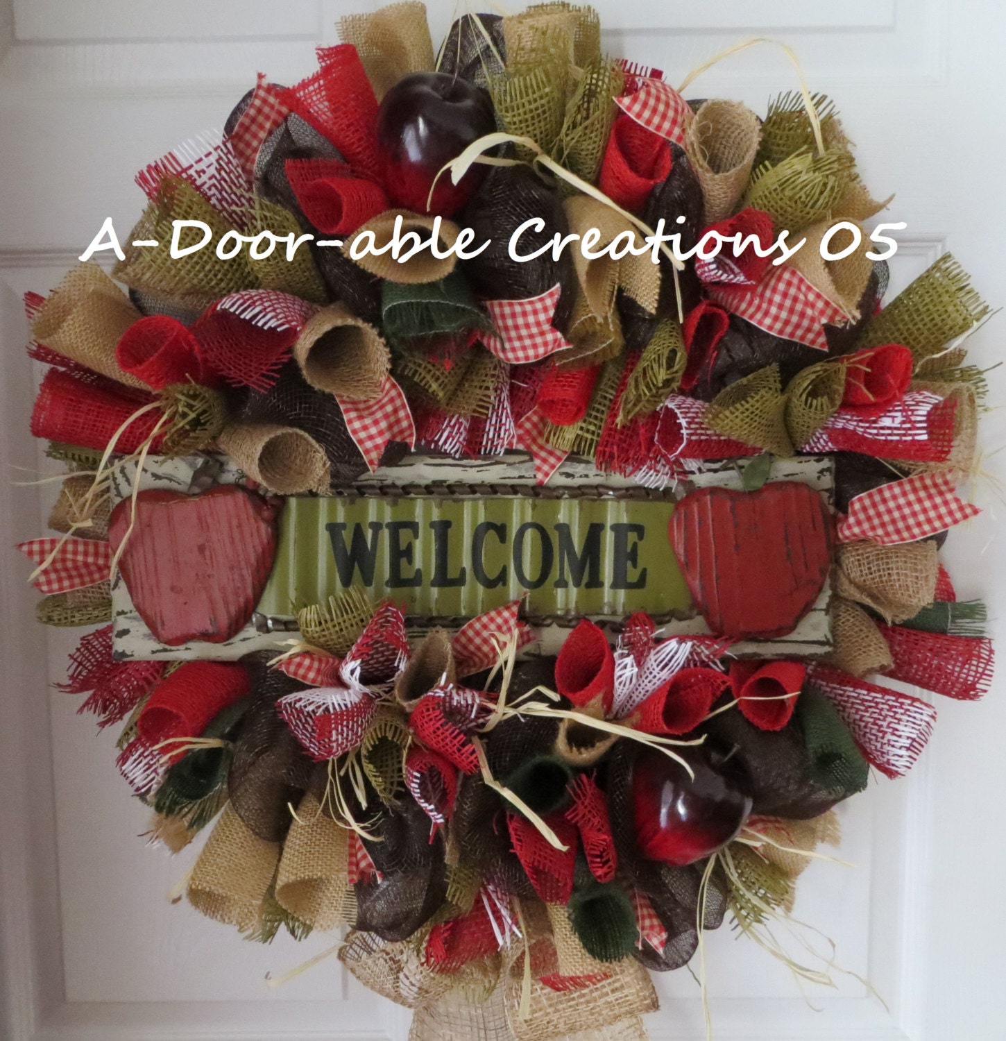 10.00 Off..Use Coupon Code..WELCOME.APPLES.BURLAP..Deco Mesh Wreath