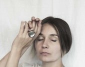 statement ring, Adjustable Ring, cocktail ring, glass ring, grey, retro, mariaela