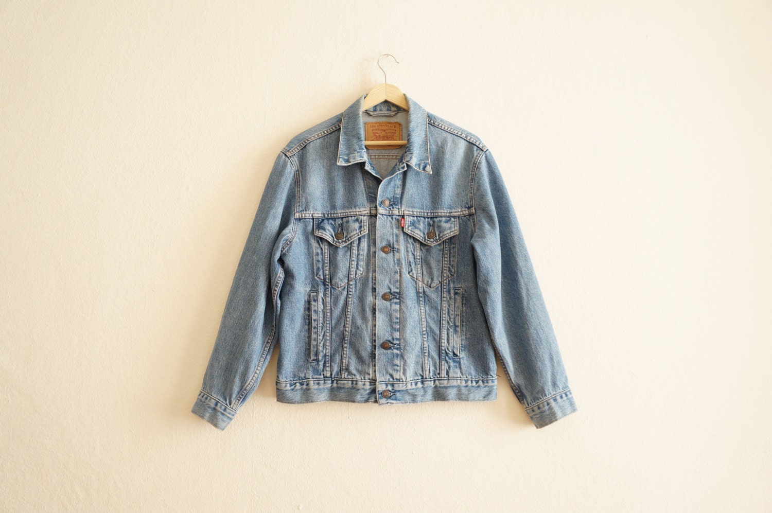 Vintage LEVIS Denim Jacket/ 80's Jeans Jacket