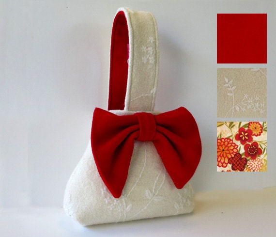 RETRO BOW BAG from upcycled wool - Cream with Red Bow