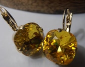 SALE ITEM Light Topaz Swarovski crystal Cushion cut 4470 12mm Gold plated setting Vintage Leverback dangle Golf earrings