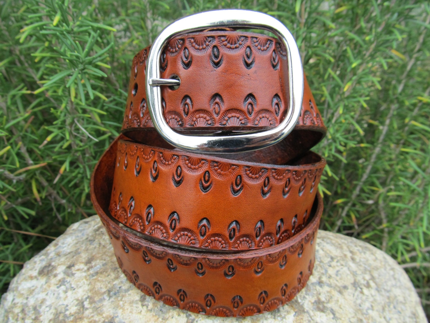 Tooled Leather Belt - Brown or Black - Men or Womens - Detailed Pattern