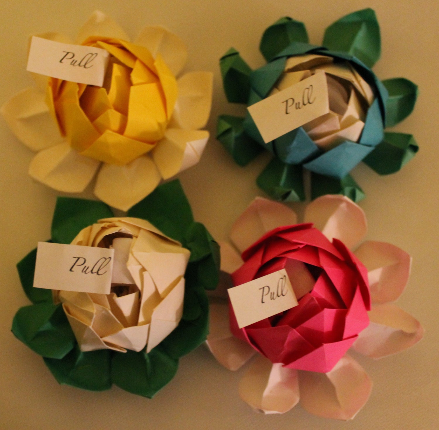 Fifty (50) Origami Lotus Flower Wedding Favours with Personalized Message (Any Colour) - Alternative Wedding Flowers