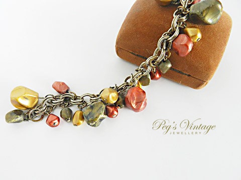 Beaded Charm Bracelet Vintage 1960s Lucite Rosy Red, Kaki Green, Gold  Charm Beads Dangle