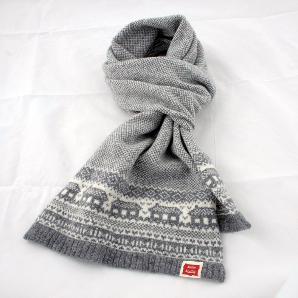 Thick knitted Fair Isle scarf - Pebble grey