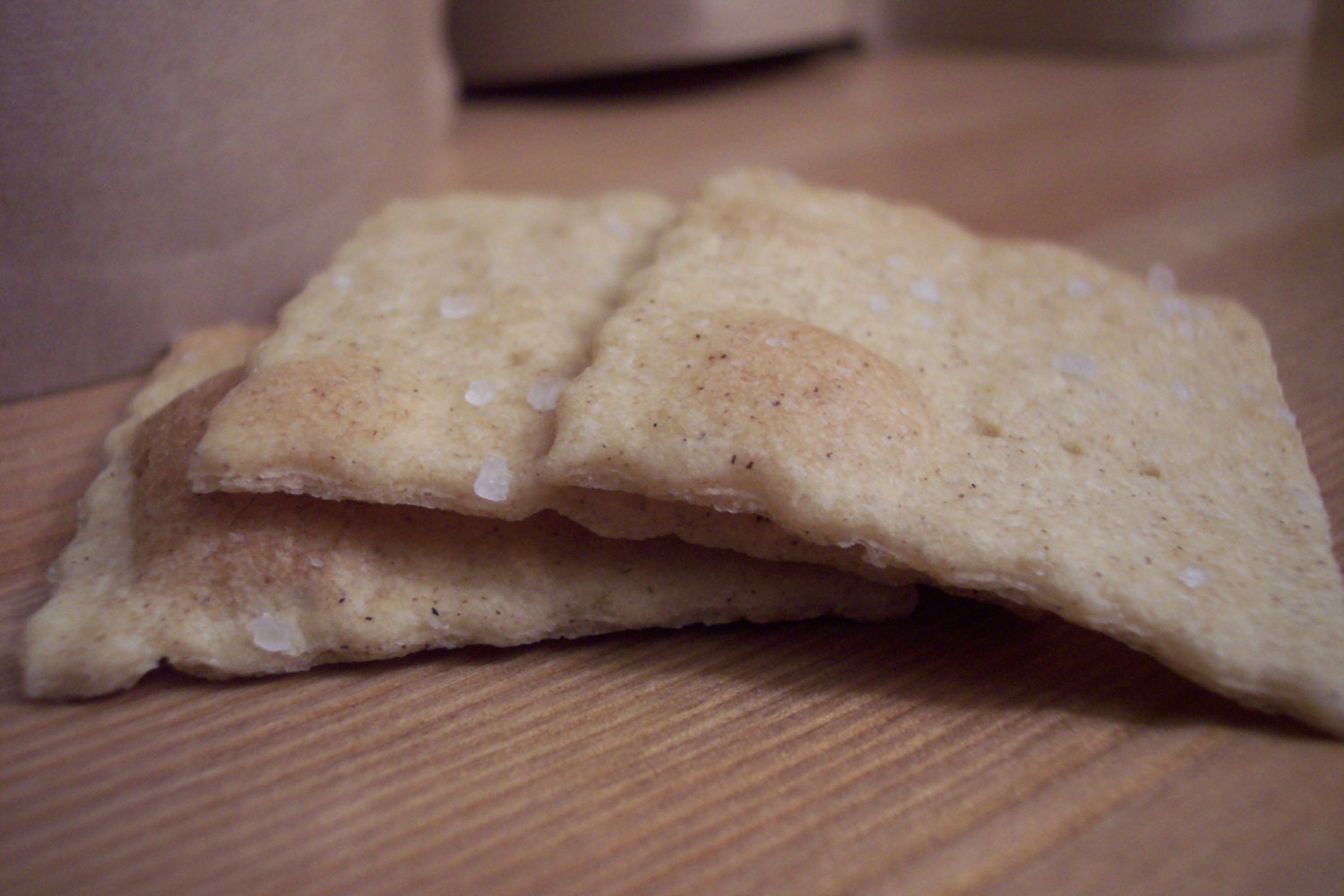Black Pepper Vegan Organic Spelt Crackers