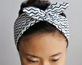 Gift Wrapped Chevron Cotton Dolly Bow Headband/Inner Wired Headwrap/White blue Turband