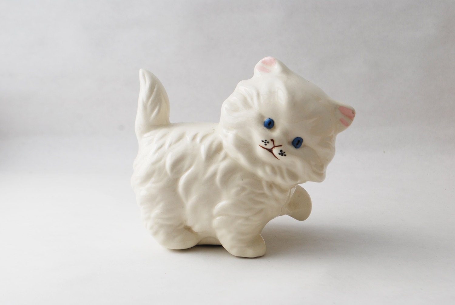 Vintage Ceramic Cat 113