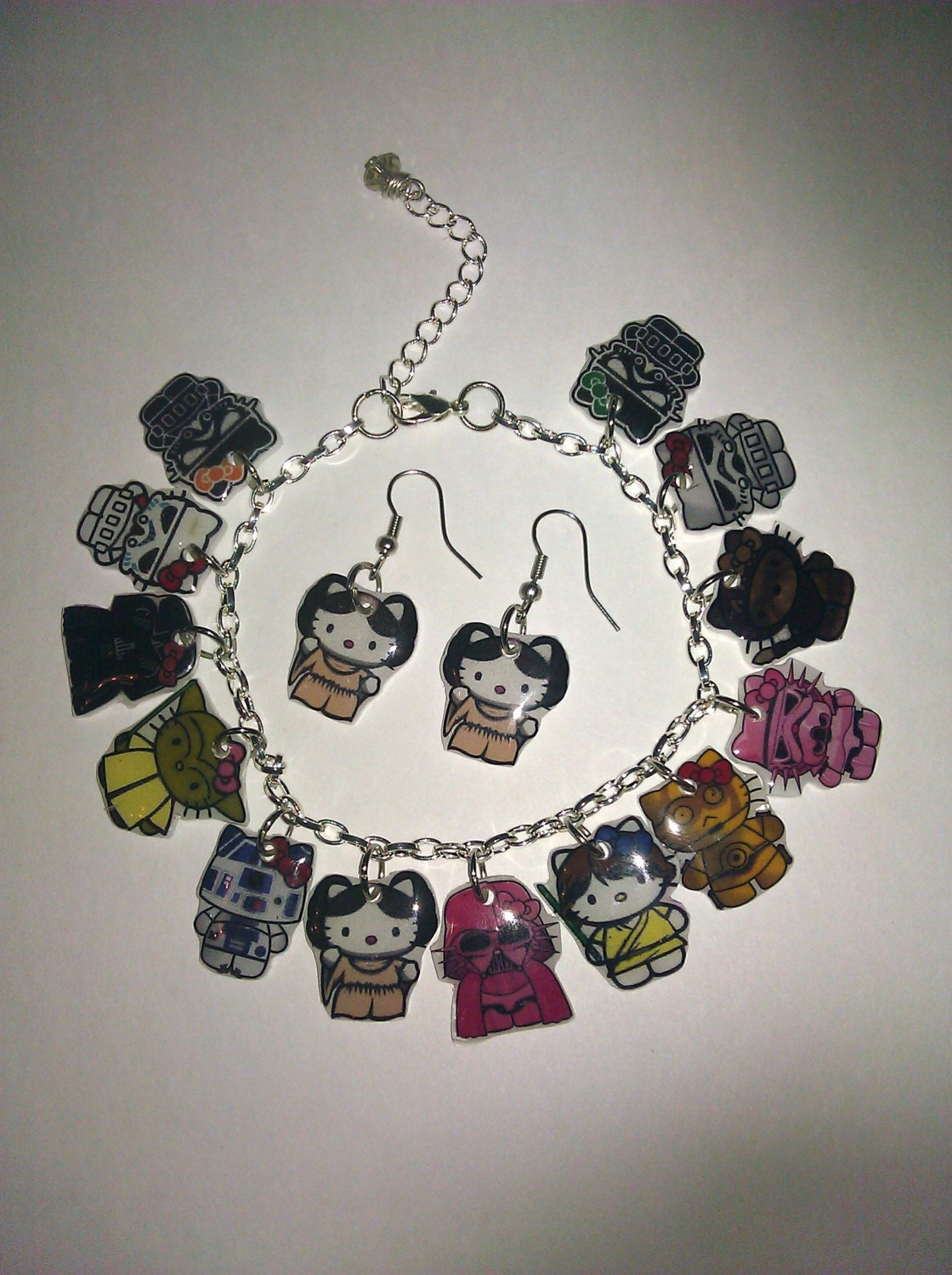 Star Wars Hello Kitty Charm Bracelet 8 inches adjusttable to 9 inches with free pair earrings