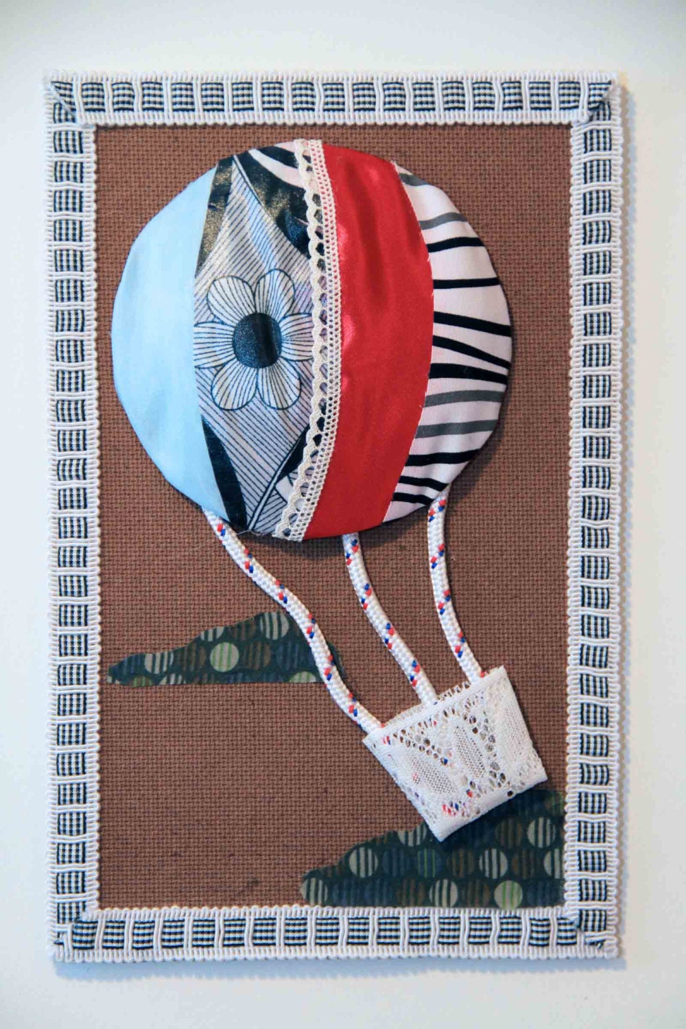 Hot air balloon - kids art handmade stuffed wall hanging 3D picture decor for children / new born nursery - vintage style