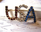 Vintage Gold Tone Rhinestone Brooch Not Signed