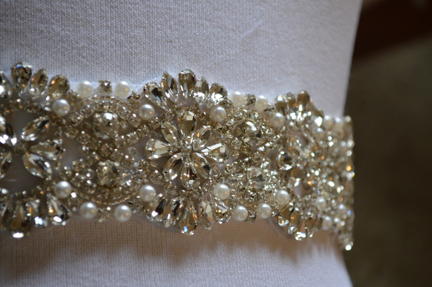 Sarowski Luxury  Crystal Unique Bridal Sash,Best Seller Sash,Rhinestone and Pearl Bridal Sash,Wedding Belt Sash,Bridal Beaded Belt Sash