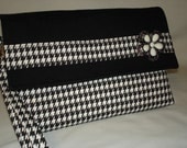 Medium Black and White Houndstooth check Clutch, Prom clutch, wedding clutch, spring clutch, summer clutch, A Great Graduation Gift