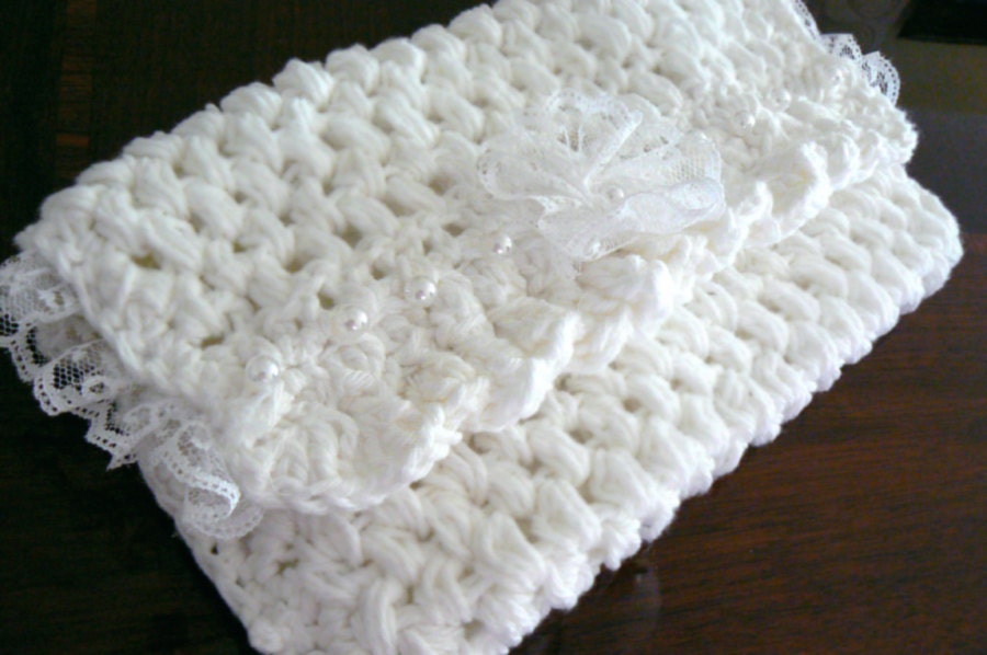 Summer Lace and Pearls Handmade Crochet handbag. Cotton clutch. Wedding purse.