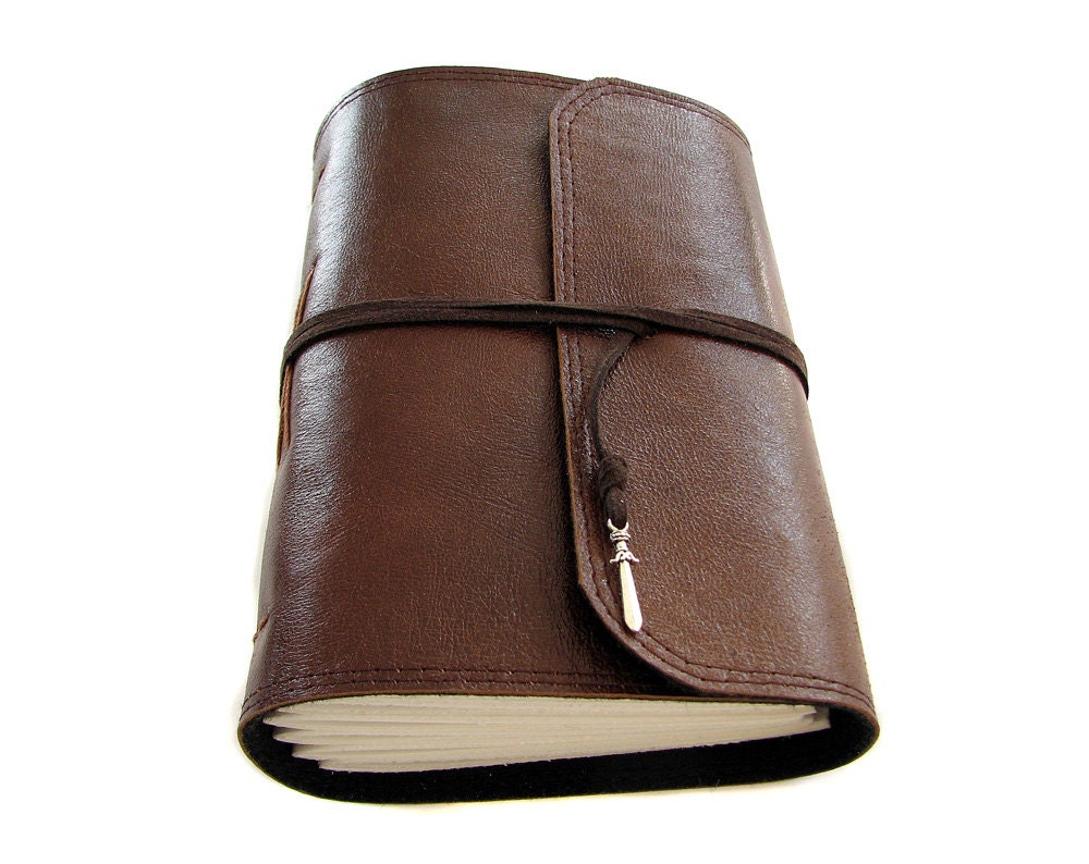 Handmade brown leather journal, notebook, diary, travel journal, blank drawing paper, 240 pages