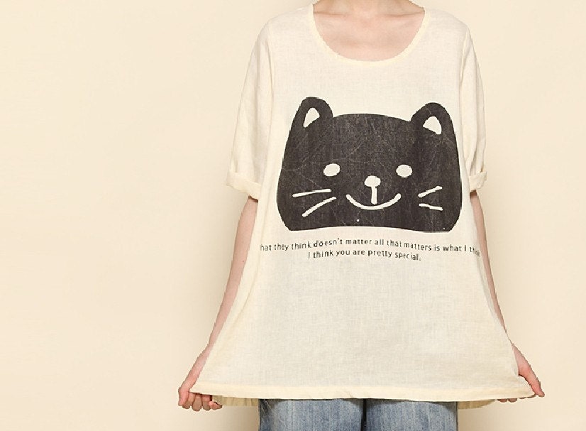 Leisure wild the loose cat face printing solid color short-sleeved T-shirt
