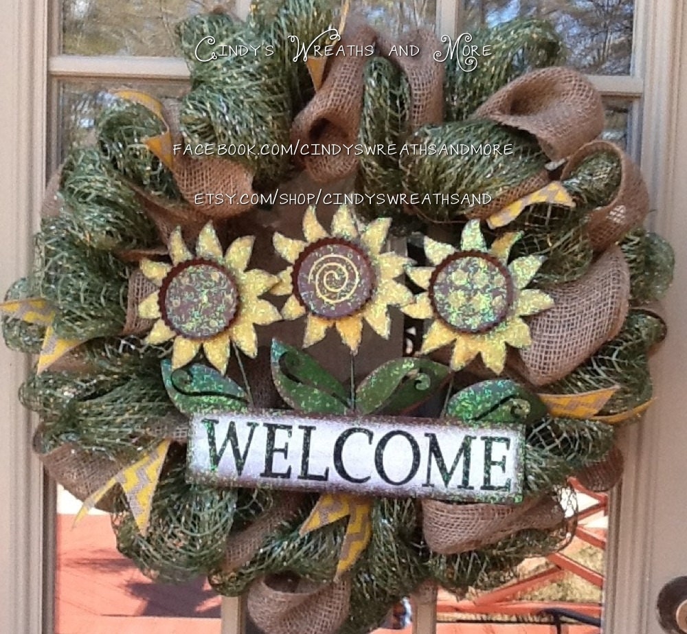 Free Shipping - Spring Wreath, Summer Wreath, Welcome Wreath, Sunflowers, Green Deco Mesh, Burlap. Door Wreath, Home Decor