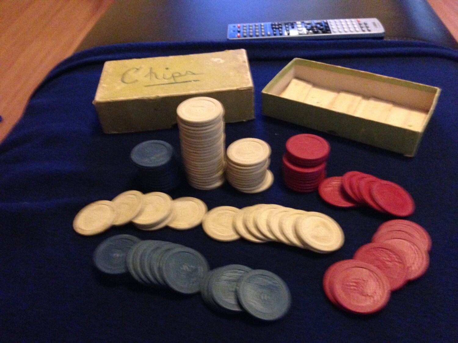 Set of 100 Antique Clay Poker Chips with by MainlyManlyAntiques