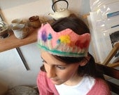 Flowers on Pink: Felt crown for celebrations or play